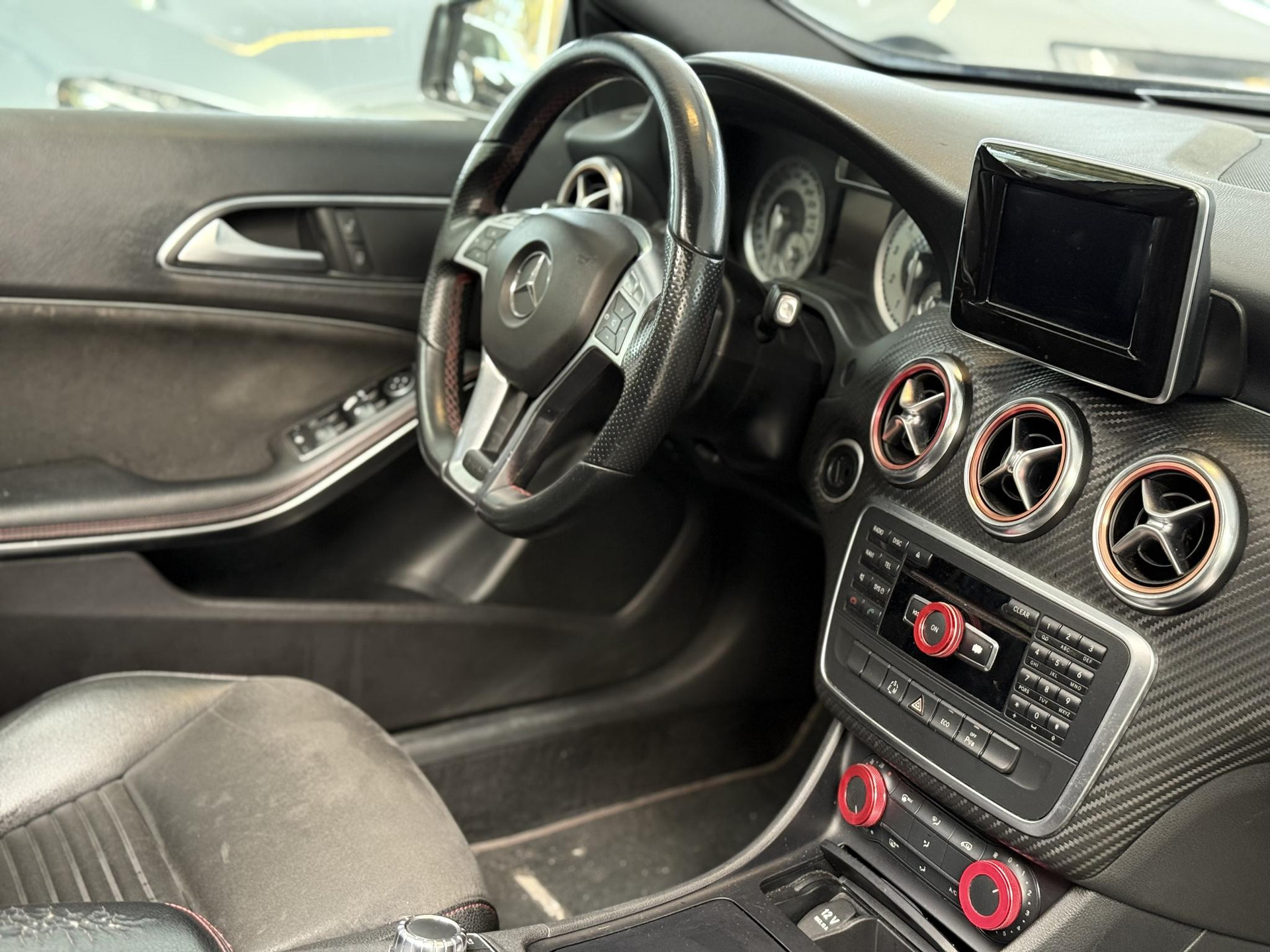 47466612-8.jpg